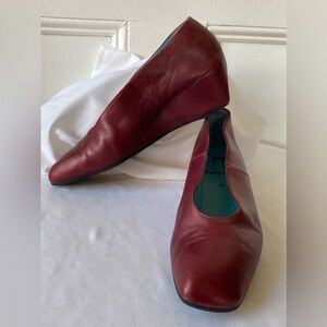 Rich dark ruby Thierry Rabotin wedge heel with subtle shimmer size 38 Italy